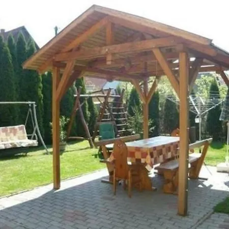 Klimatisierte In Mit Moeblierter Terrasse *